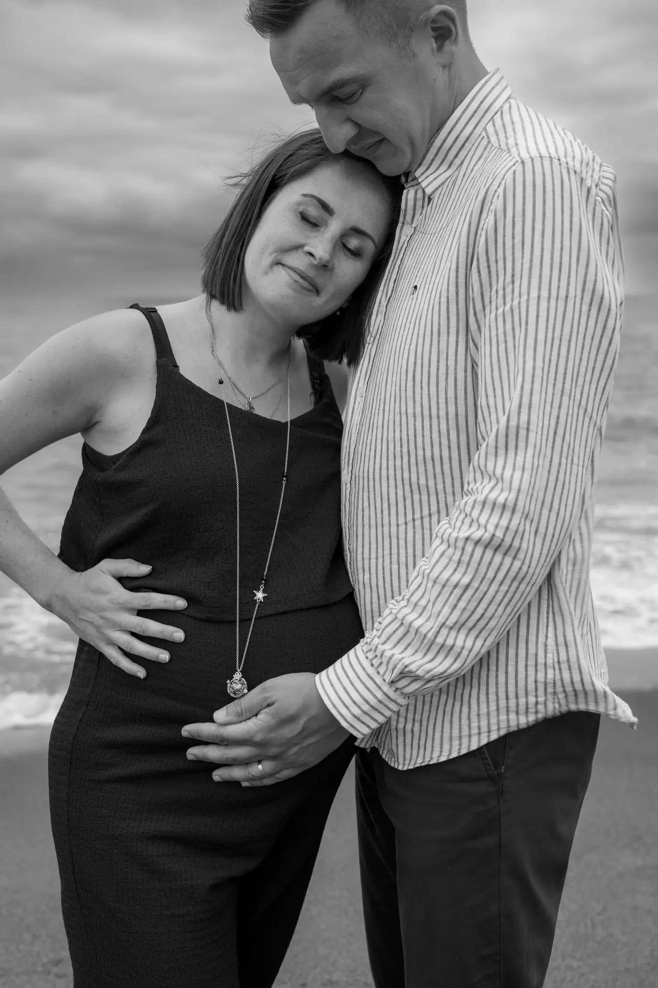 Evenement-Grossesse-St-Marc-06a Stéphane Grimal Photographe Saint-Nazaire - Shooting grossesse plage monsieur Hulot à Saint-Marc-sur-mer