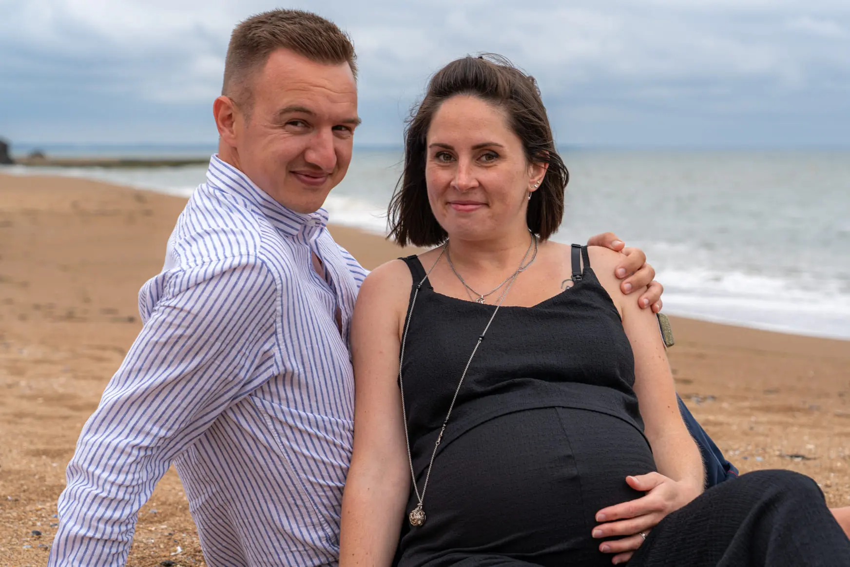 Evenement-Grossesse-St-Marc-07a Stéphane Grimal Photographe Saint-Nazaire - Shooting grossesse plage monsieur Hulot à Saint-Marc-sur-mer