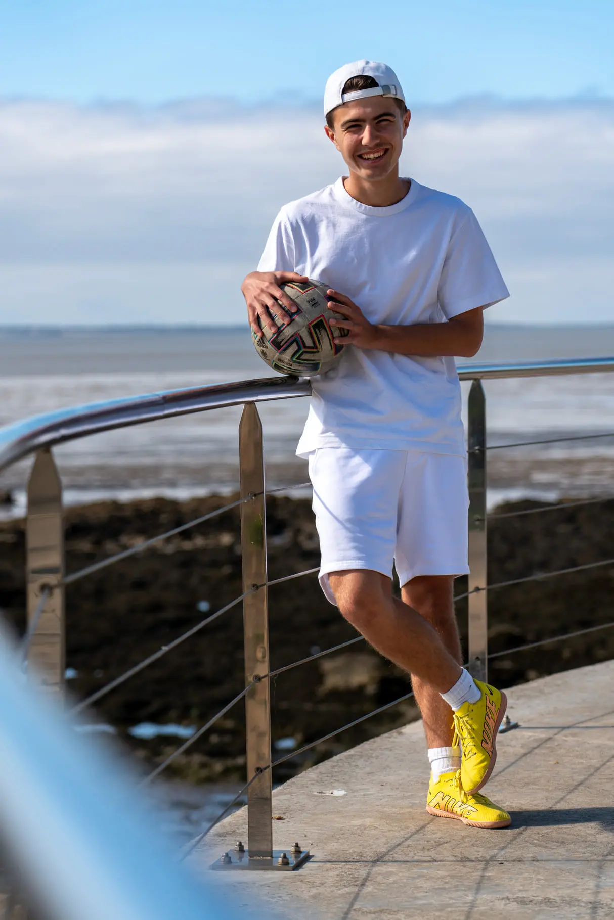 Portrait-Foot-St-Nazaire-05a Stéphane Grimal Photographe Saint-Nazaire. Séance photo à Saint-Nazaire sur Front de mer et sur le port.