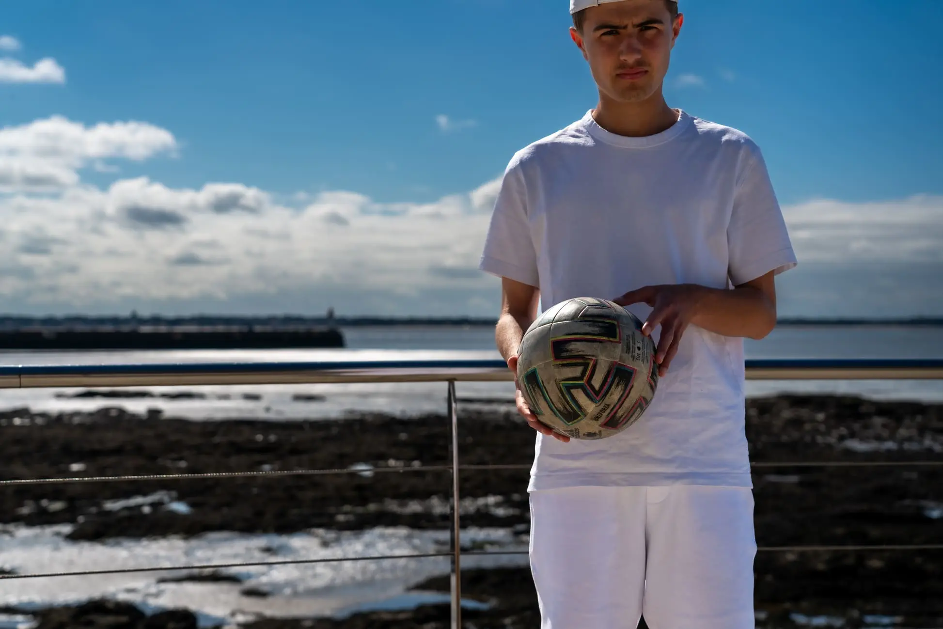 Portrait-Foot-St-Nazaire-06a Stéphane Grimal photographe Saint-Nazaire. Séance photo à Saint-Nazaire sur Front de mer et sur le port.