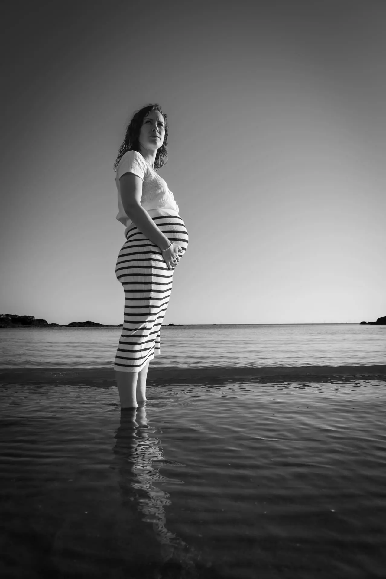 Portrait-grossesse-Pornichet-05a Stéphane Grimal Photographe Pornichet. Portrait grossesse plage Bonne Source à Pornichet